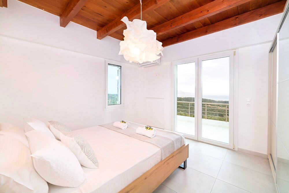 Cretan Family Villa