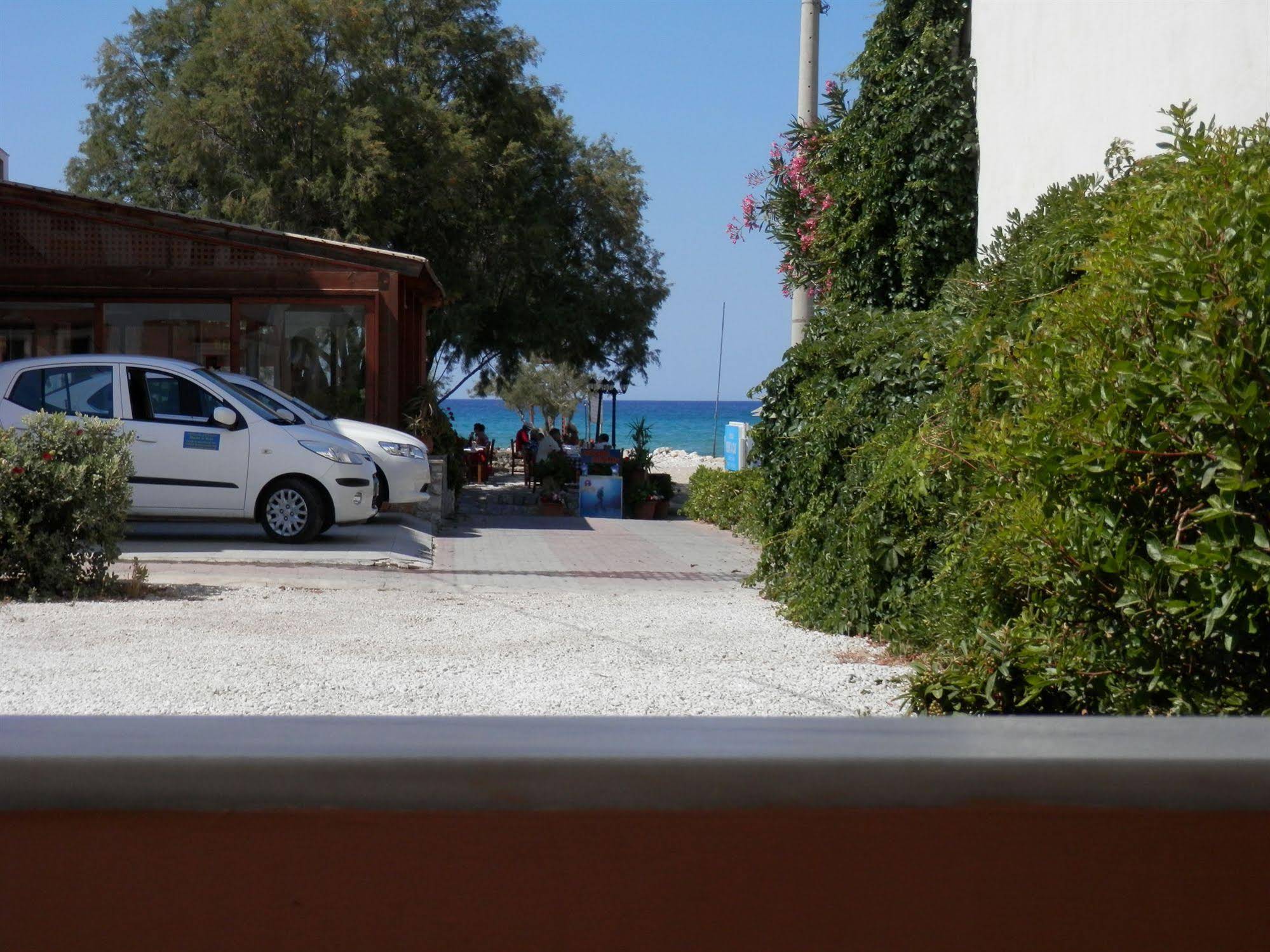 Elena Apartments Almirida