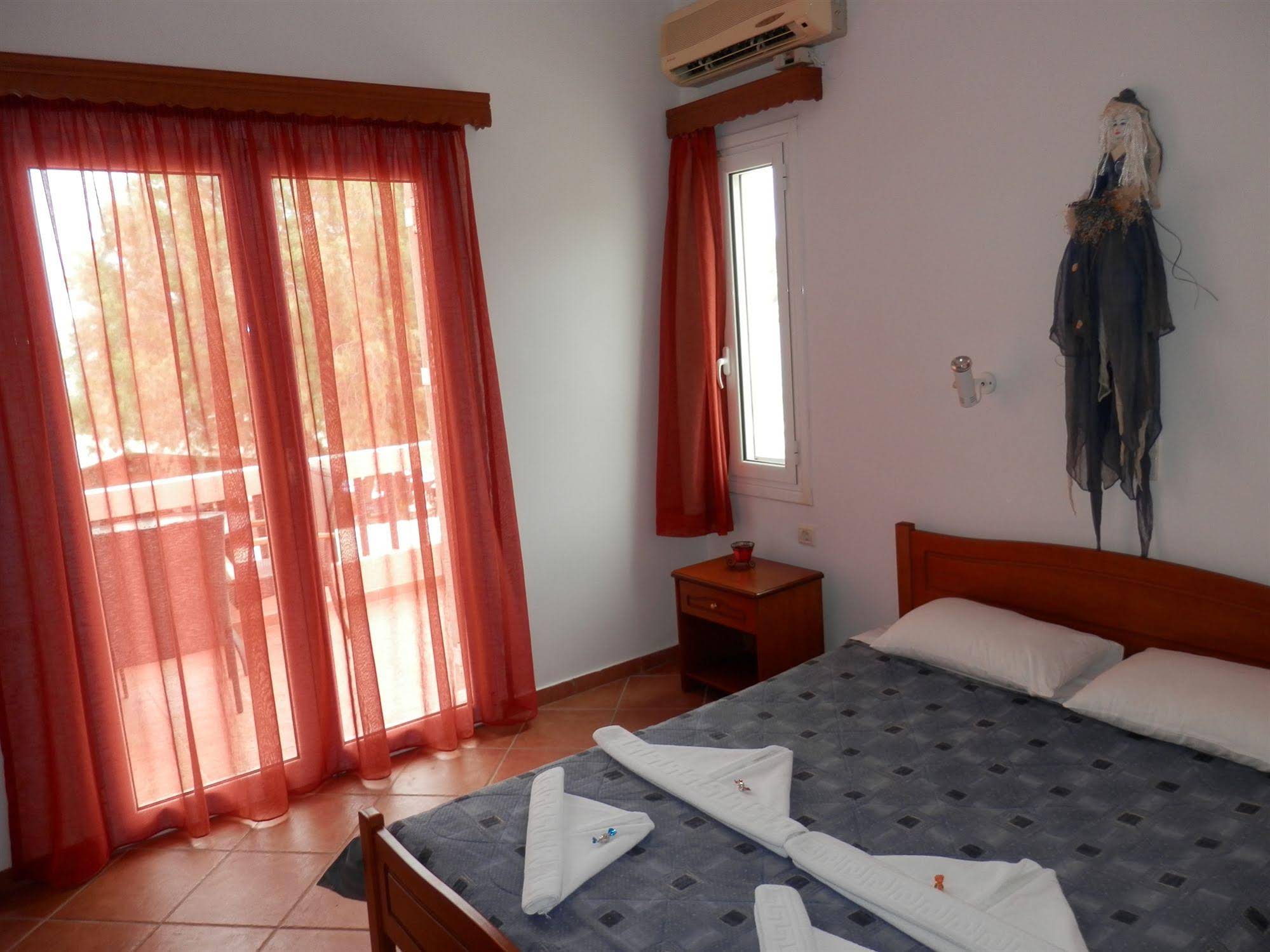 Elena Apartments Almirida