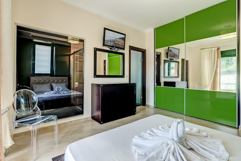 Luxury Villa in Kera