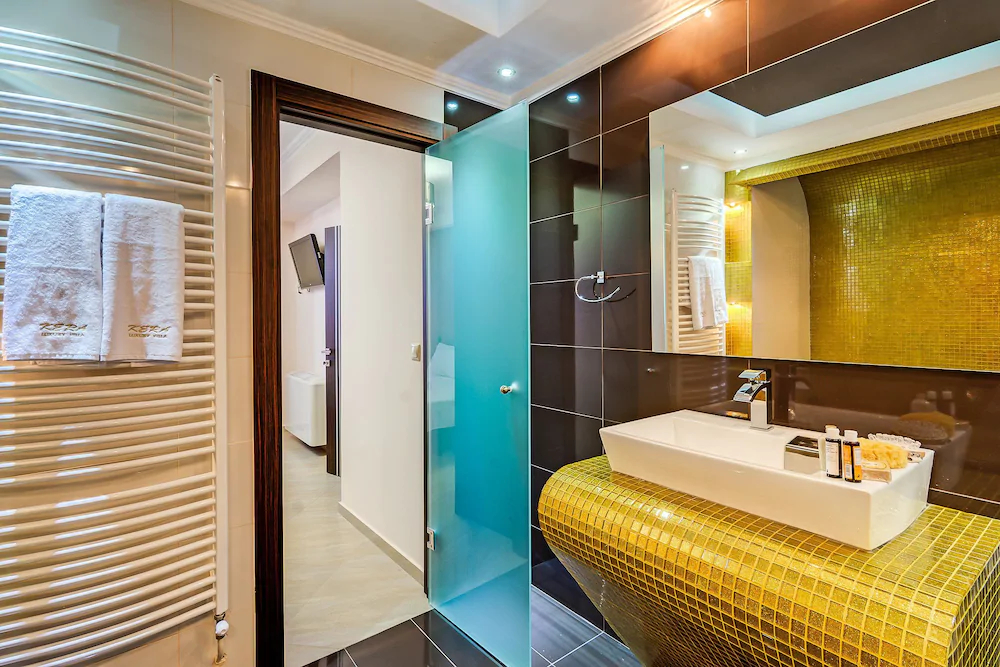 Luxury Villa in Kera