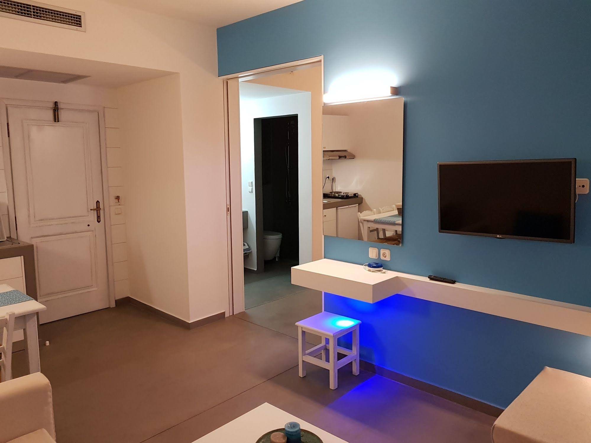 Niriides Hotel