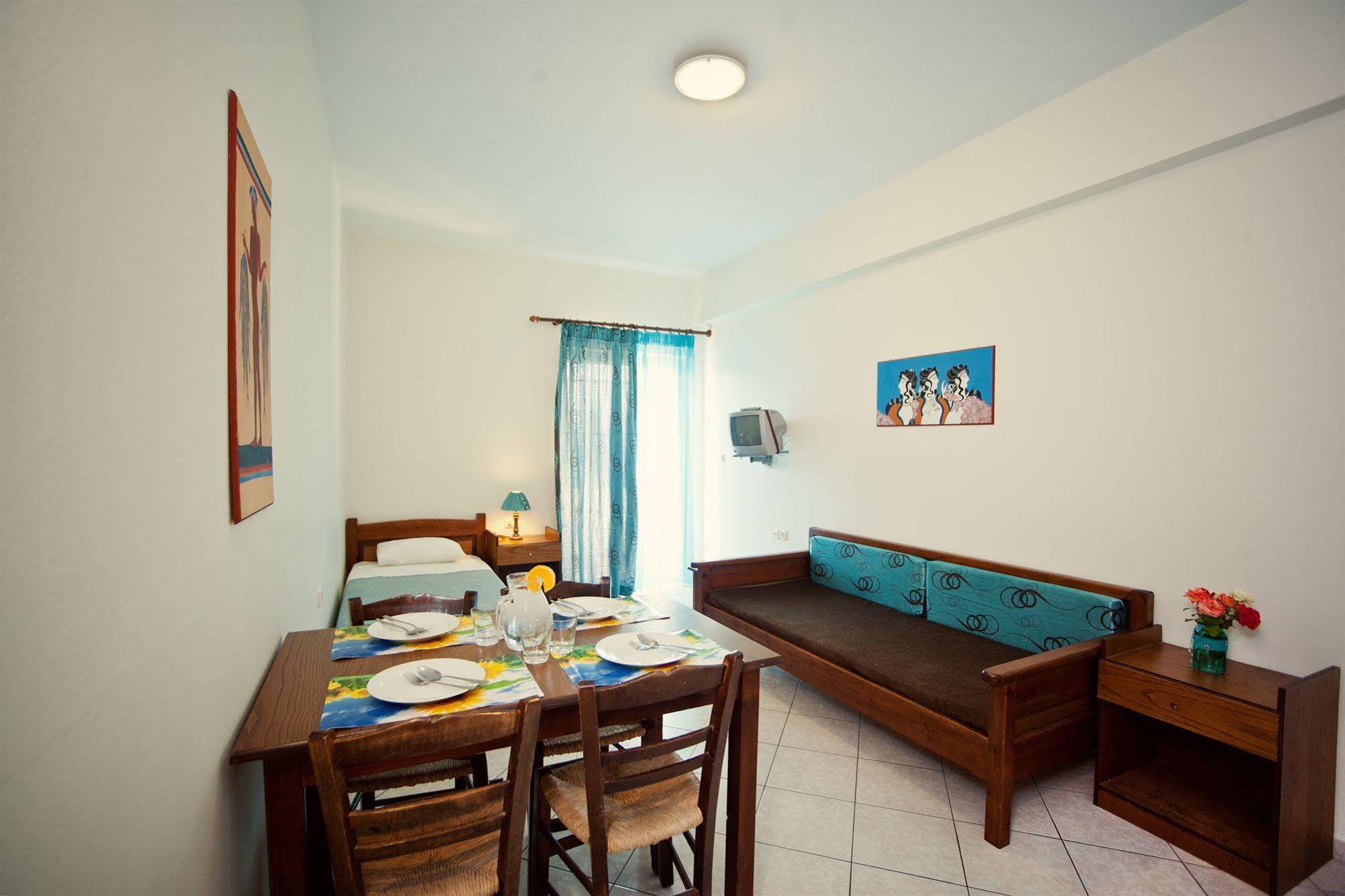 Niriides Hotel