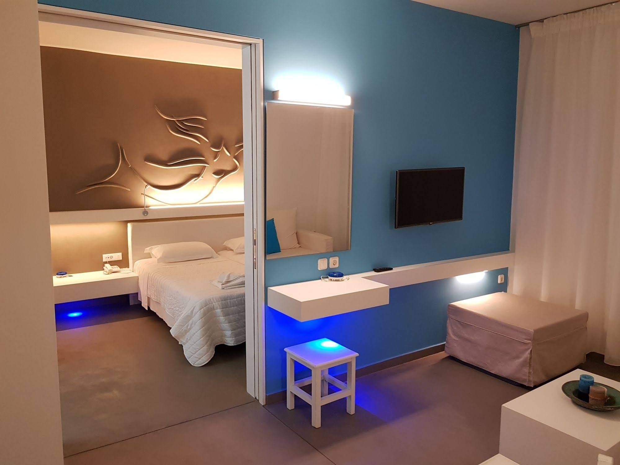 Niriides Hotel