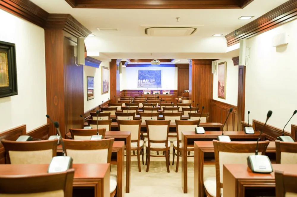 Alexander Amea Hotel