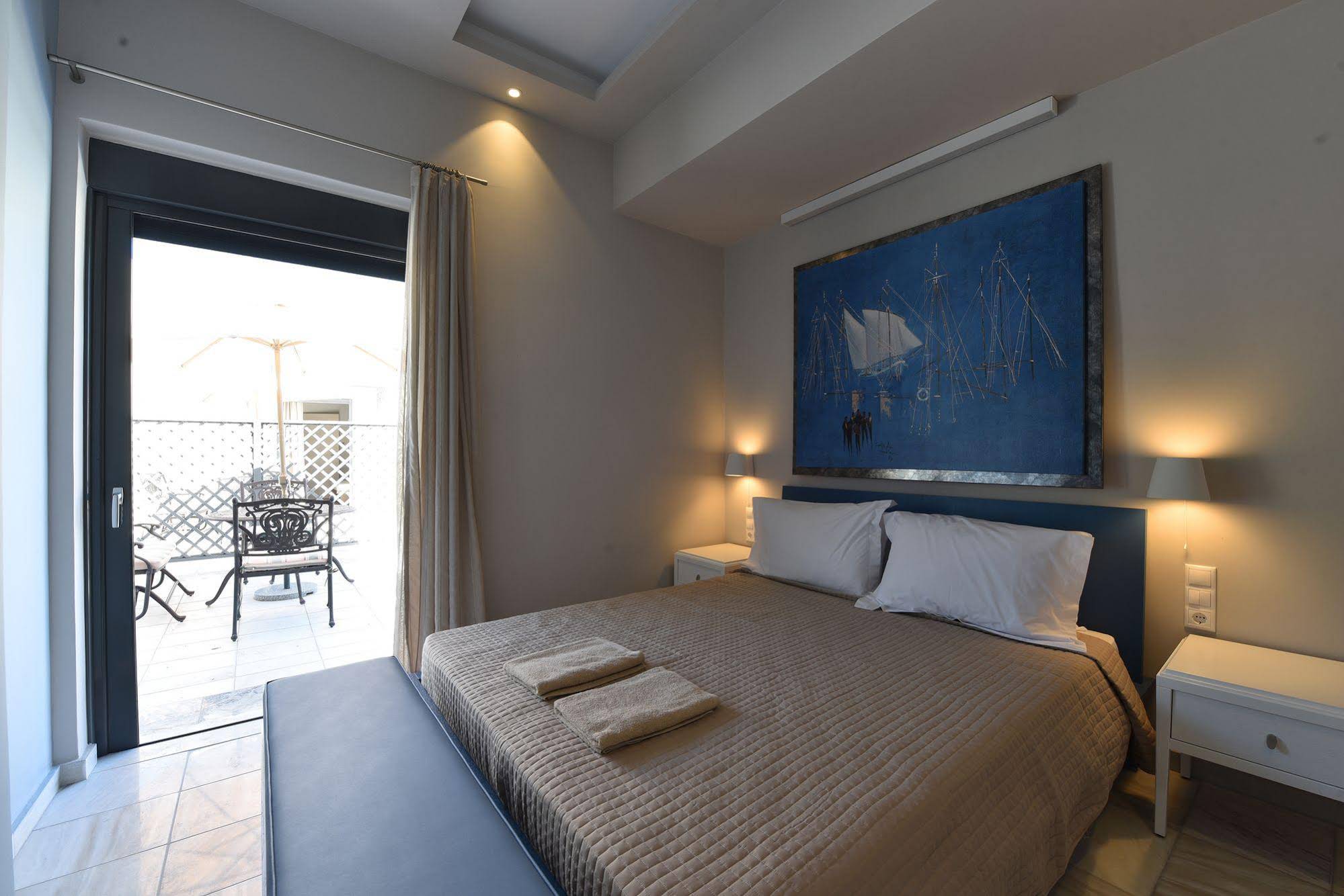 Alexander Suites