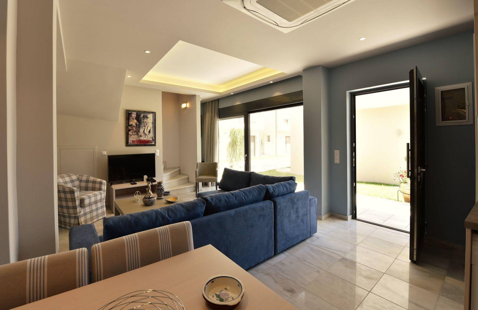 Alexander Suites