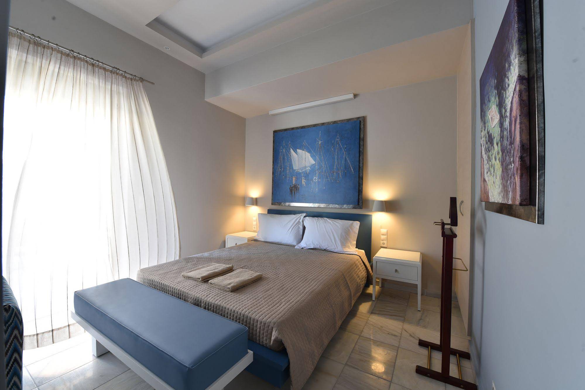 Alexander Suites