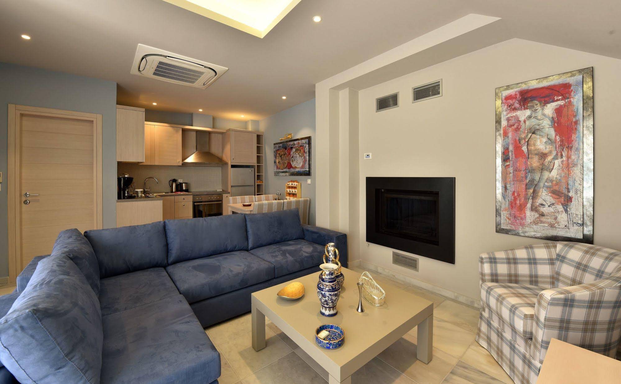 Alexander Suites