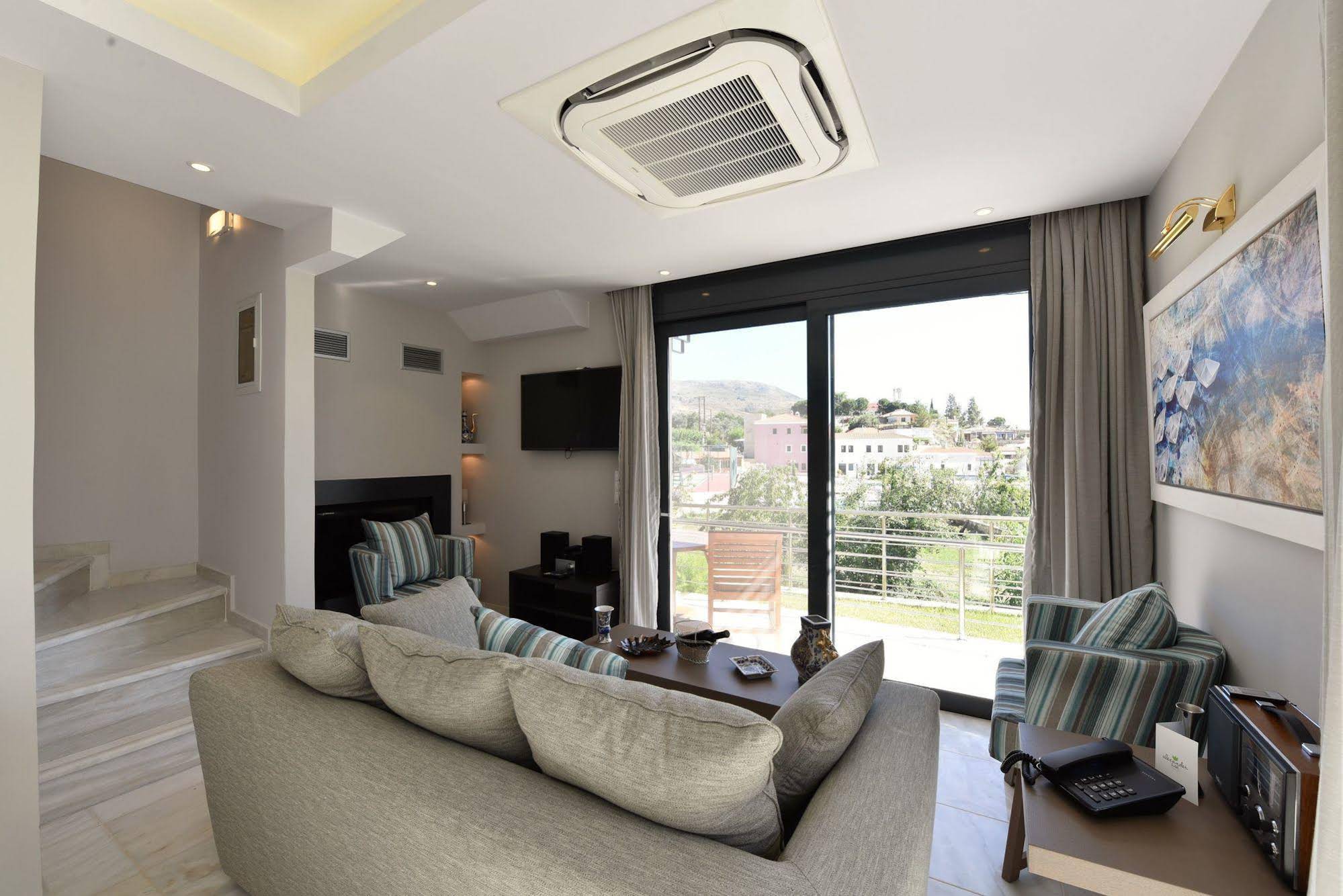 Alexander Suites
