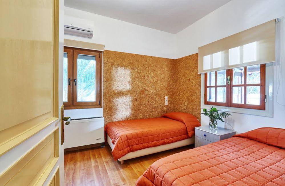 Karteros Hotel
