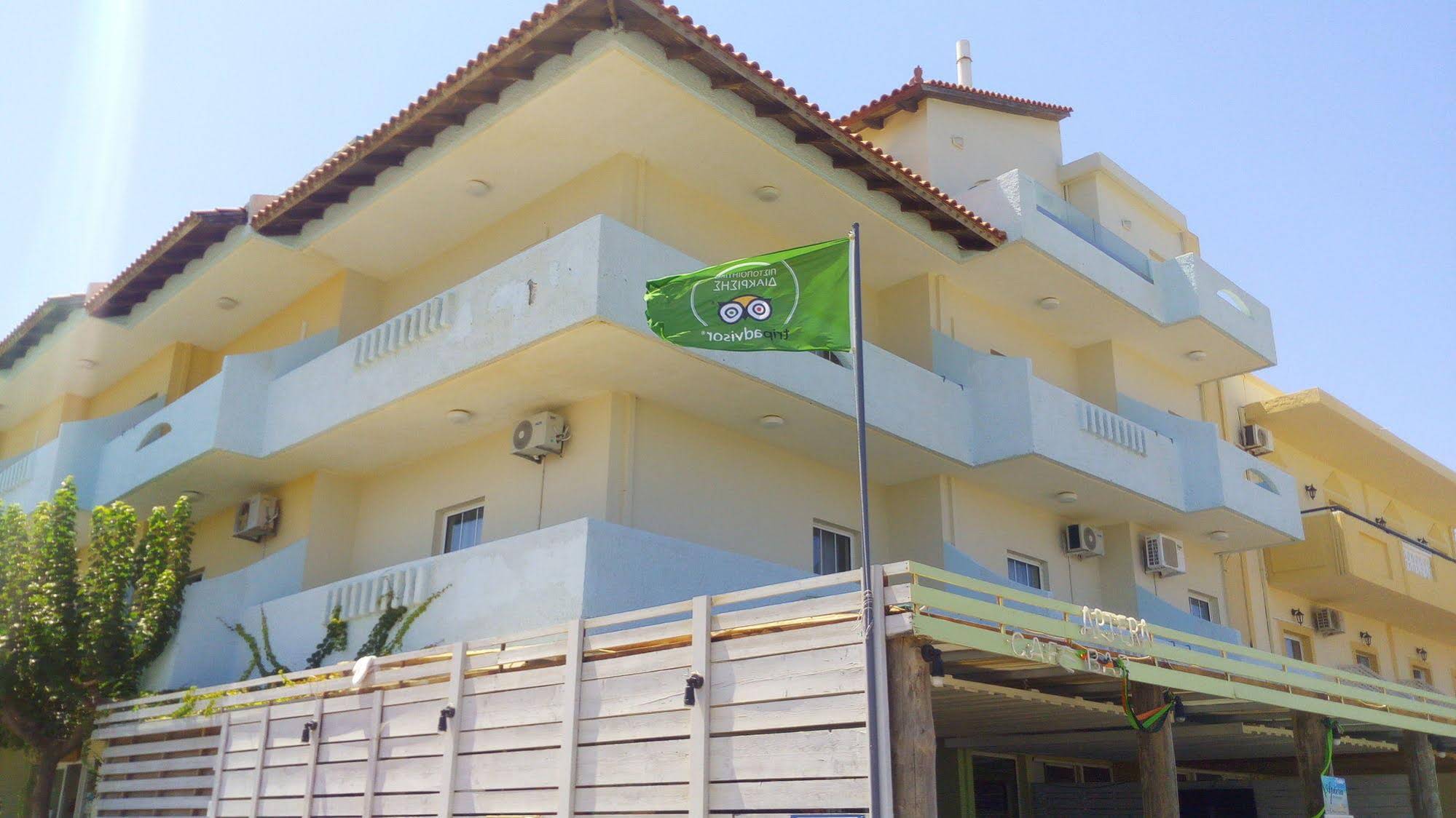 Creta Aptera Beach