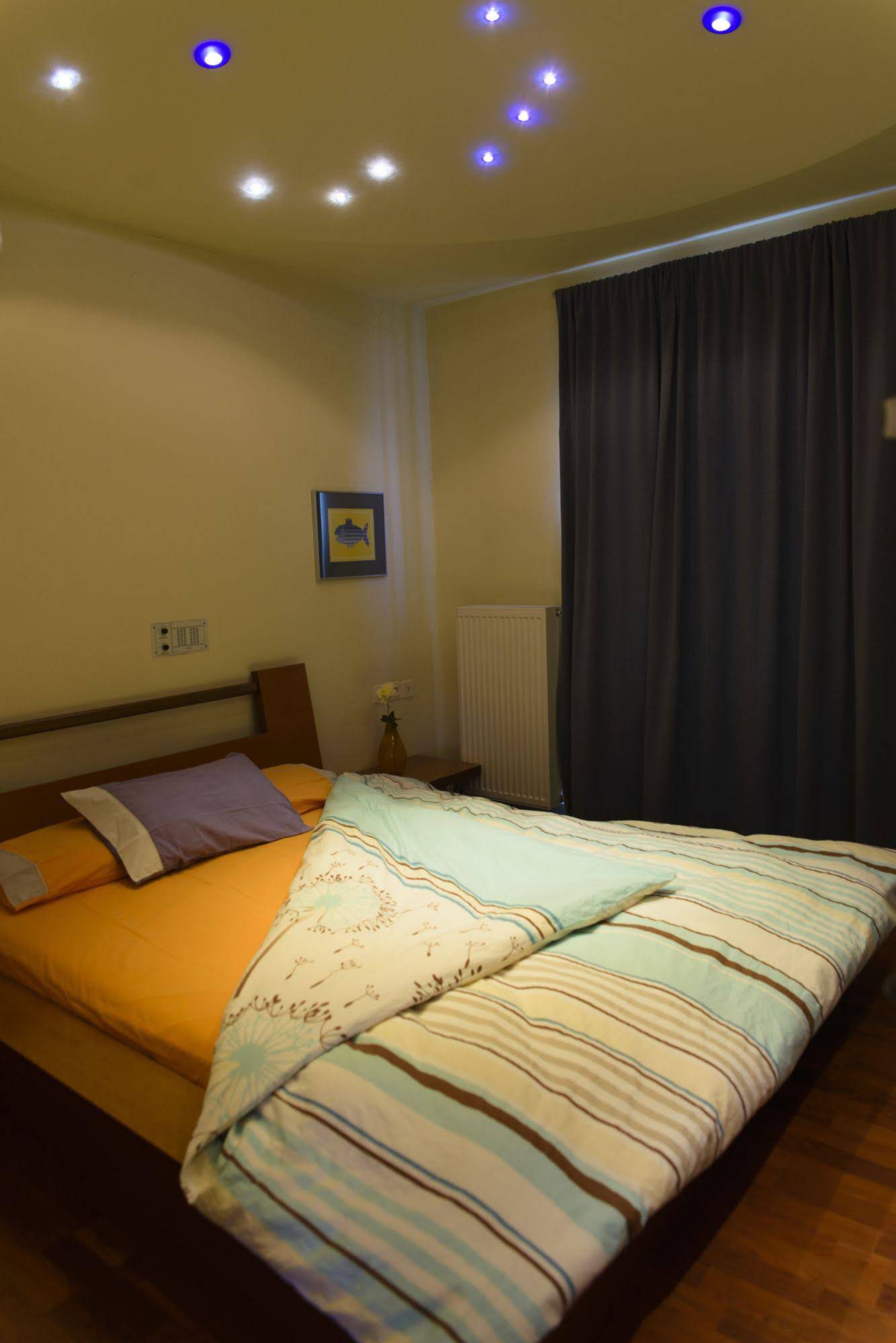 Creta Aptera Beach