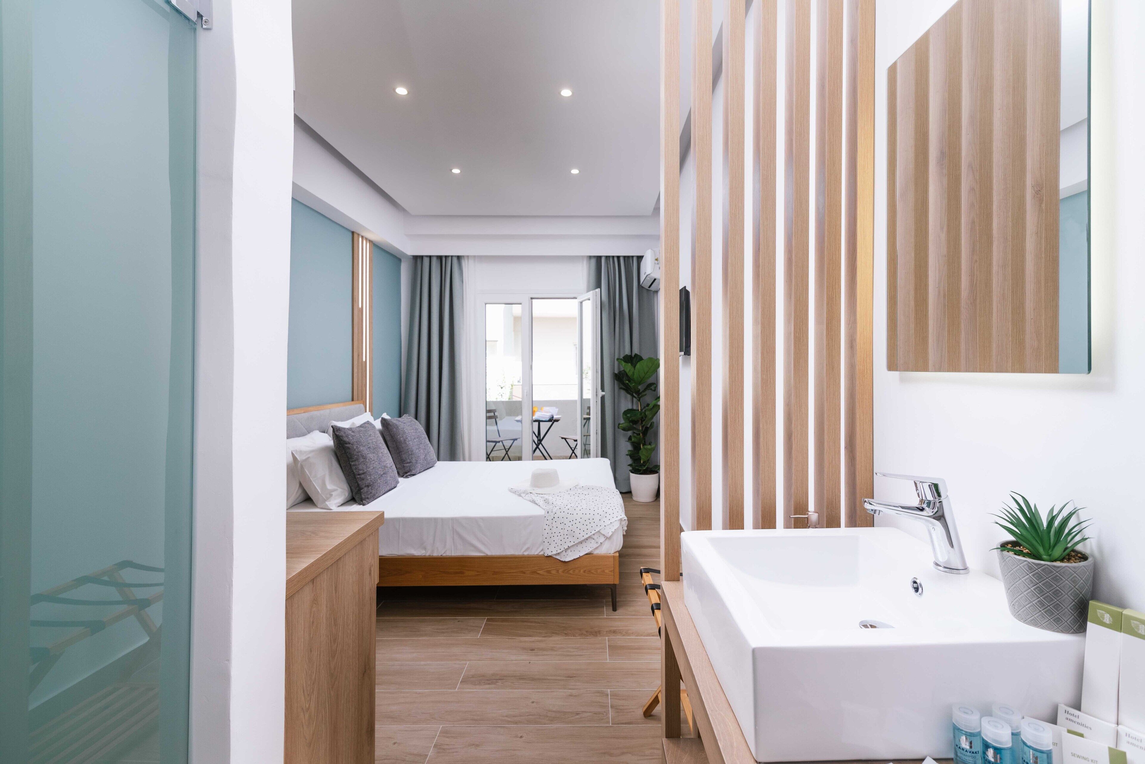 Ermis Luxury Suites & Apartments