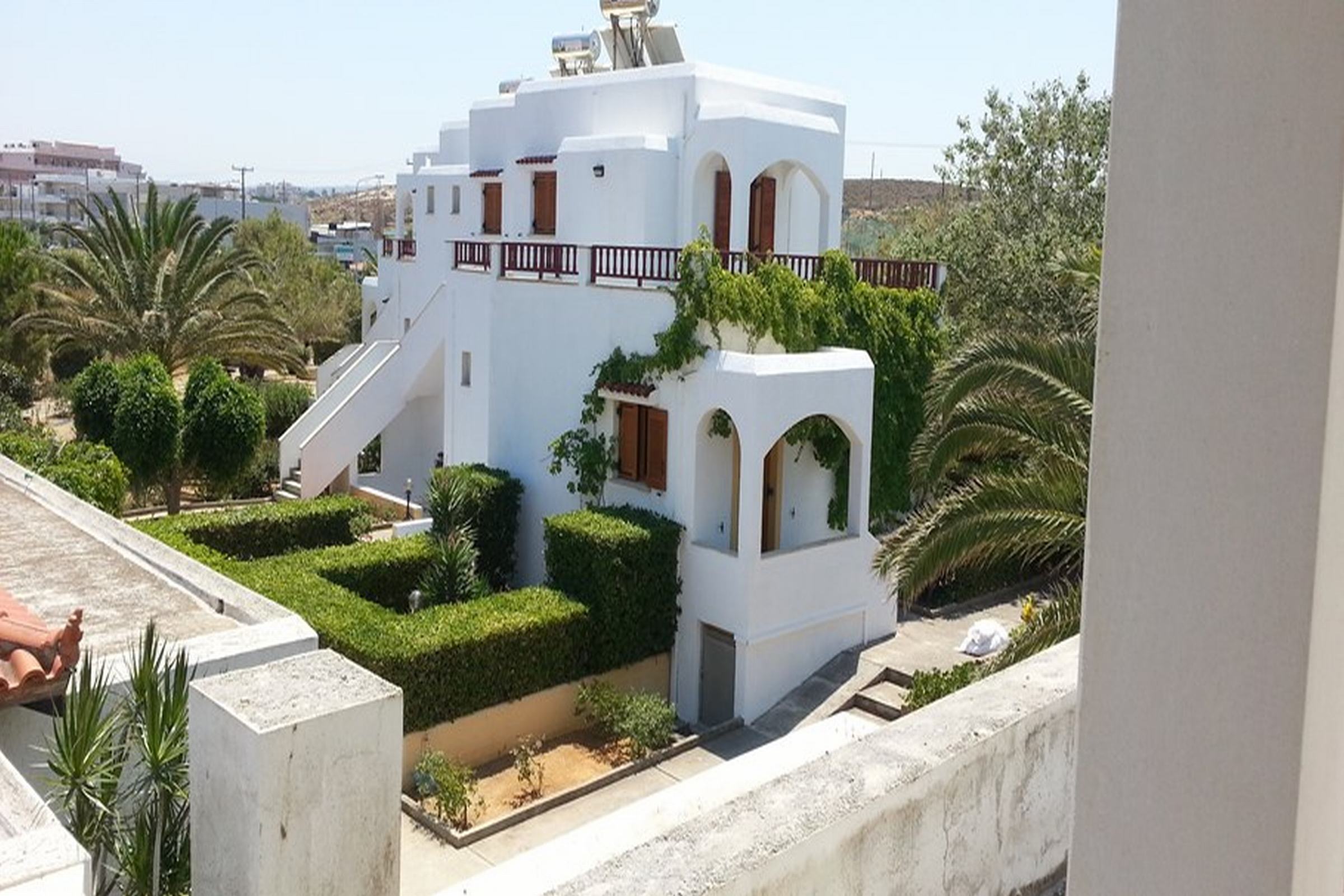 Malena Hotel & Suites