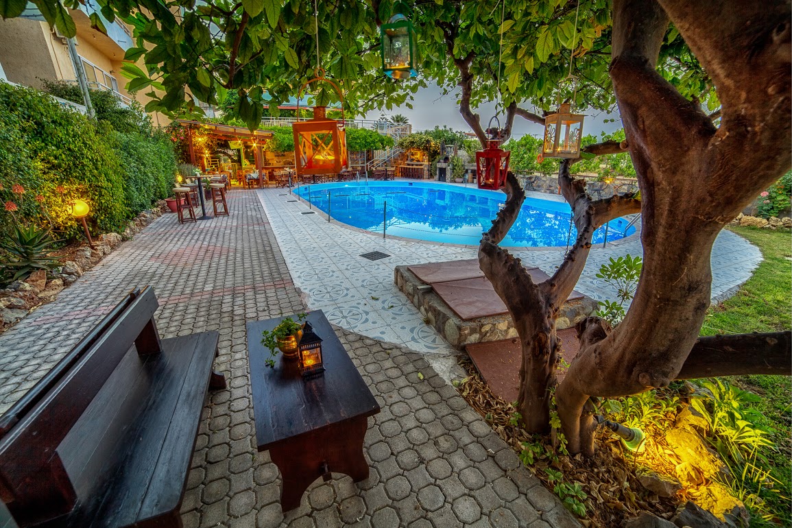 Roxani Hotel