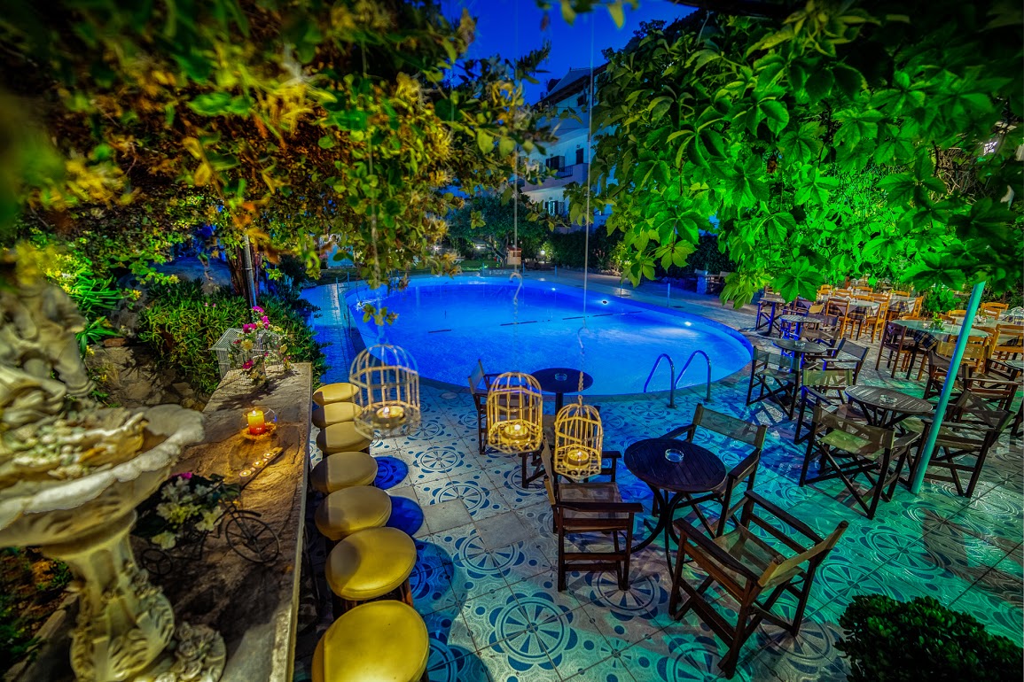 Roxani Hotel