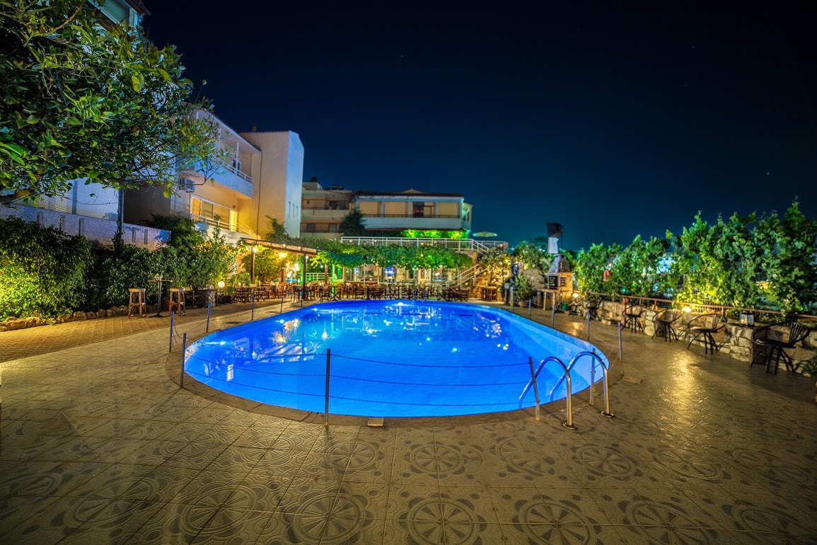 Roxani Hotel