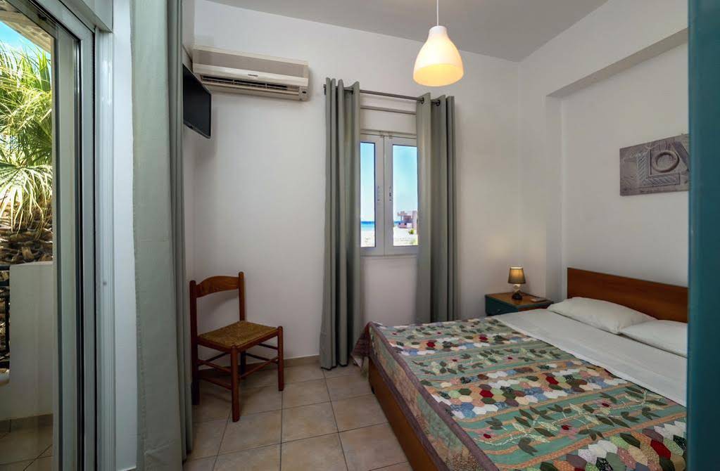 Yannis Apartments