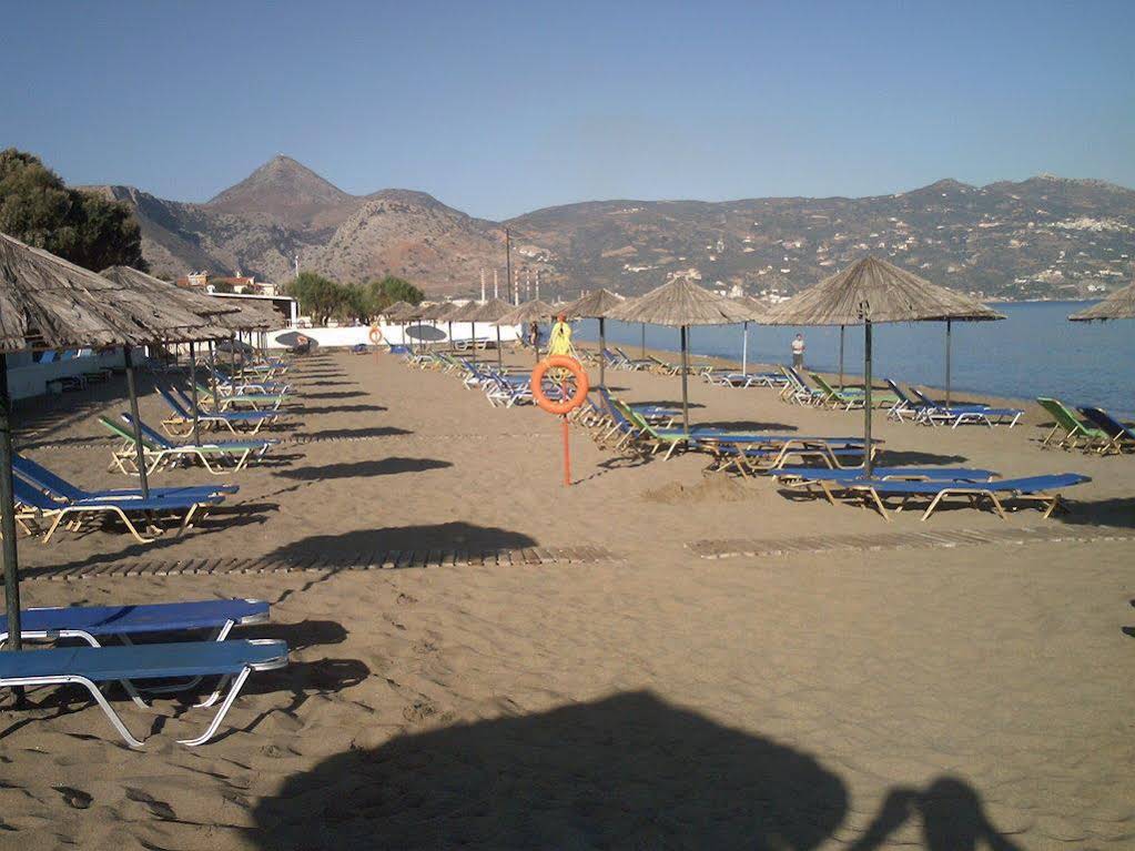 Yannis Apartments