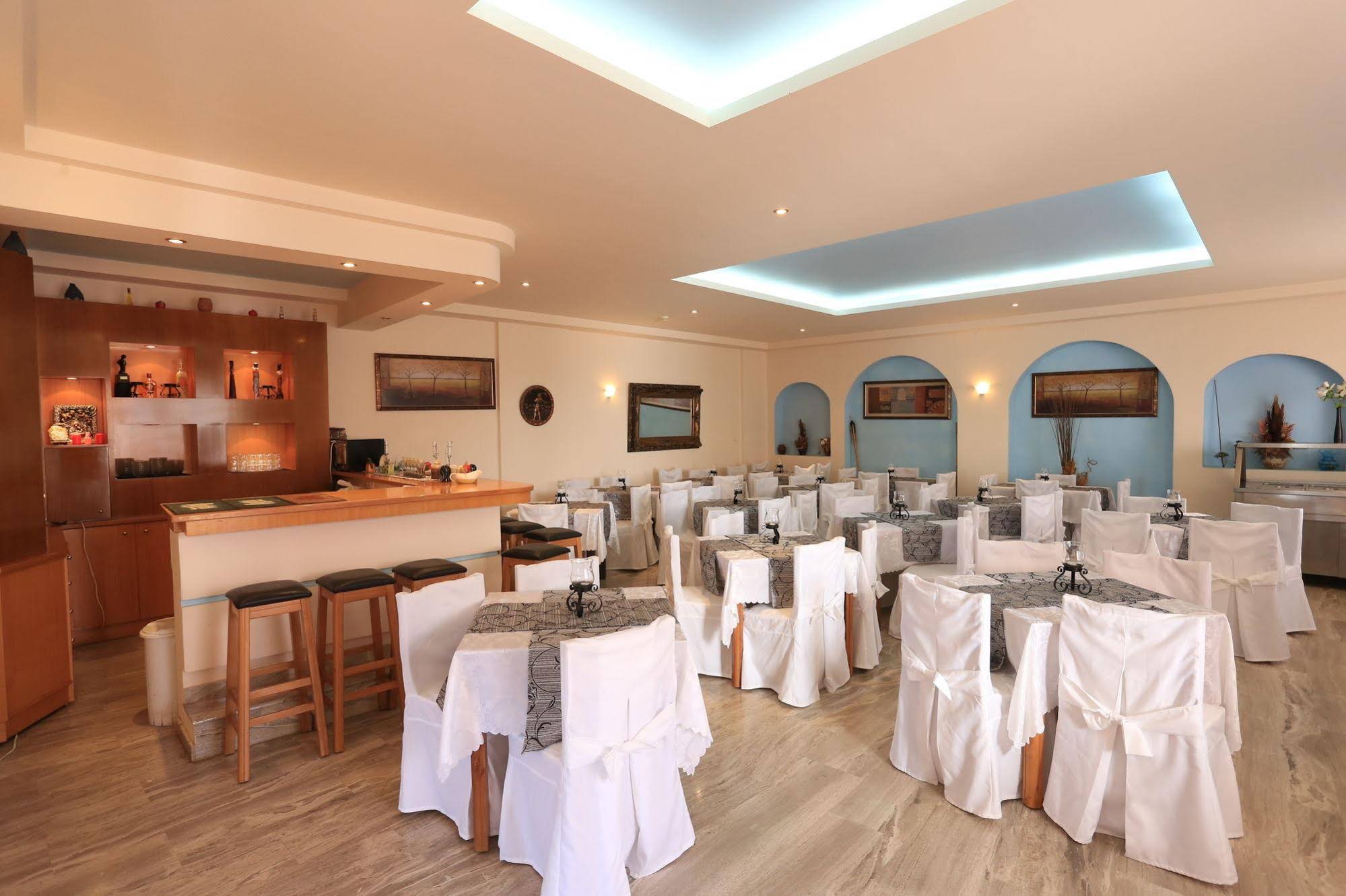 Anthoula Village Hotel
