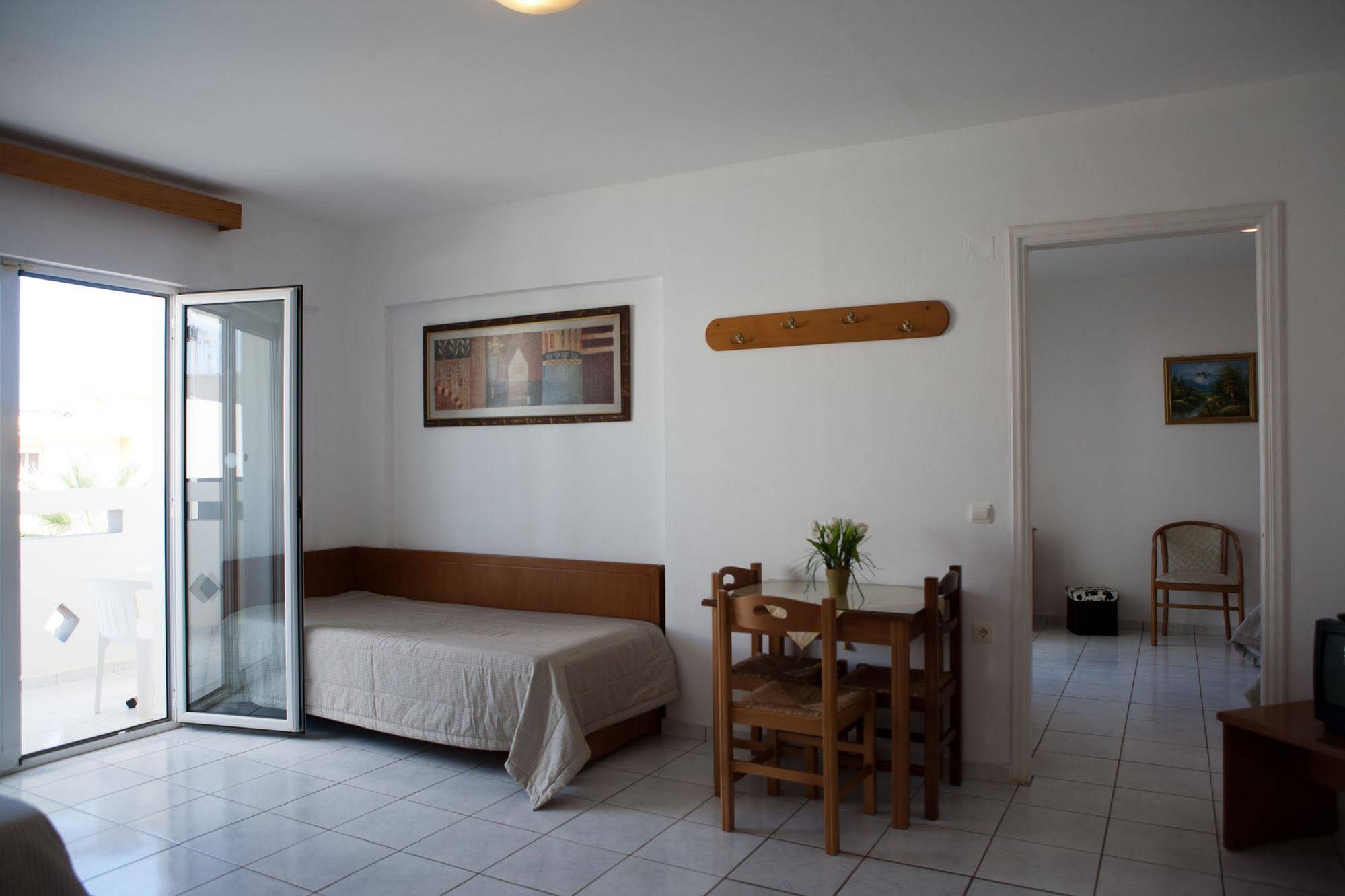 Anthoula Village Hotel