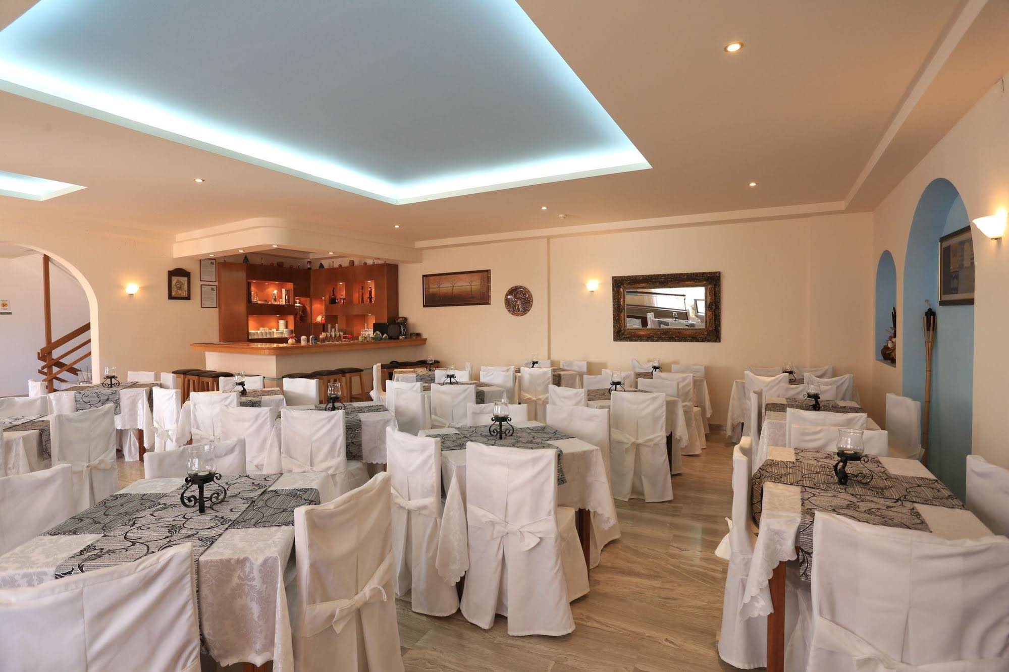 Anthoula Village Hotel