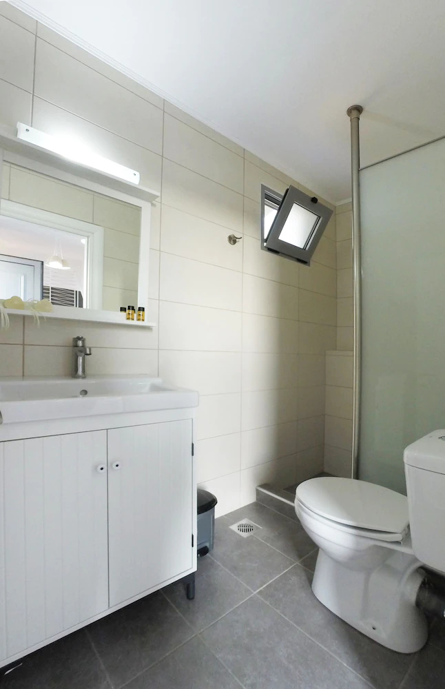 Axos Apartments
