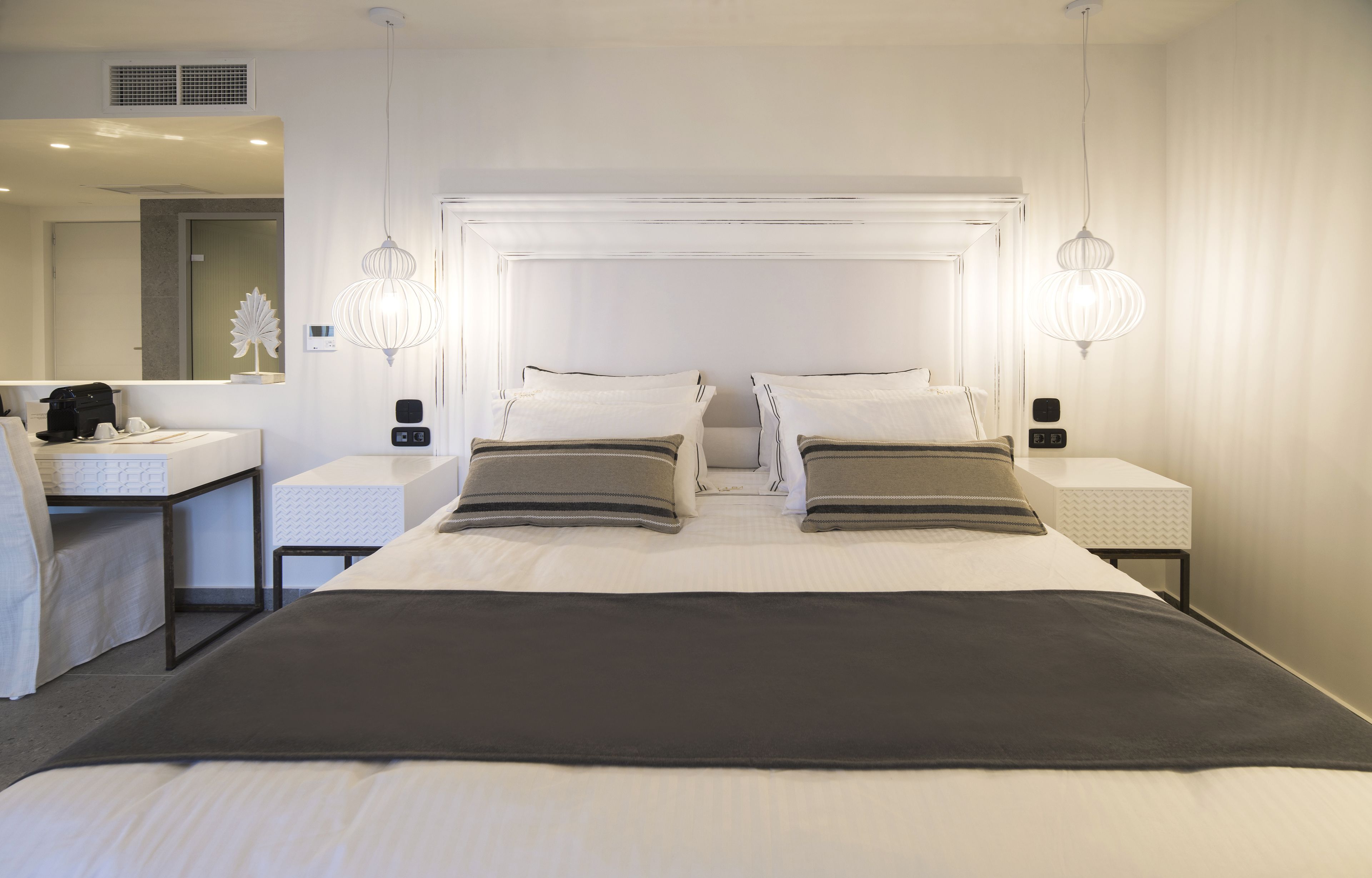 Insula Alba Sea Side Resort & Spa