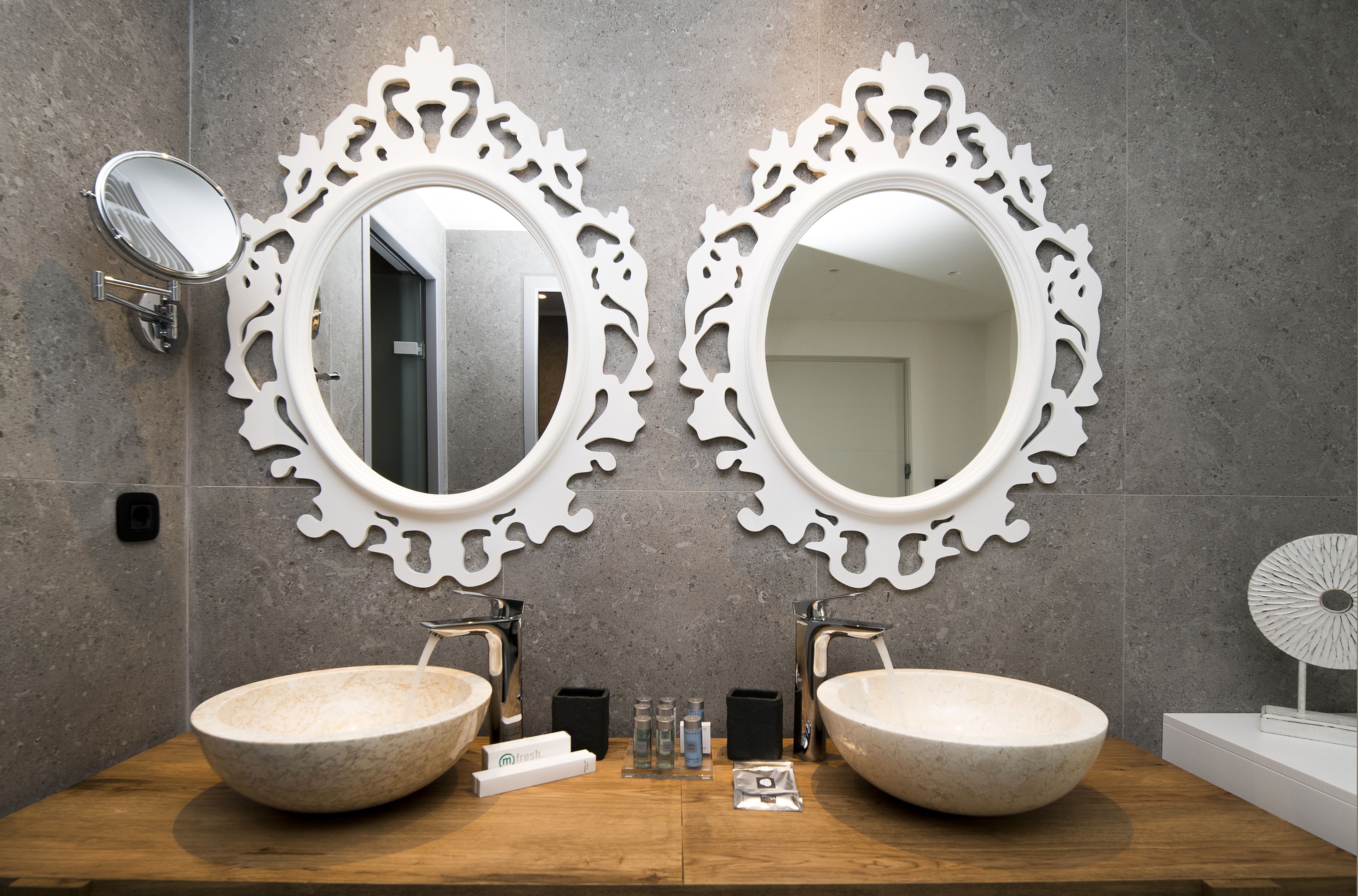 Insula Alba Sea Side Resort & Spa