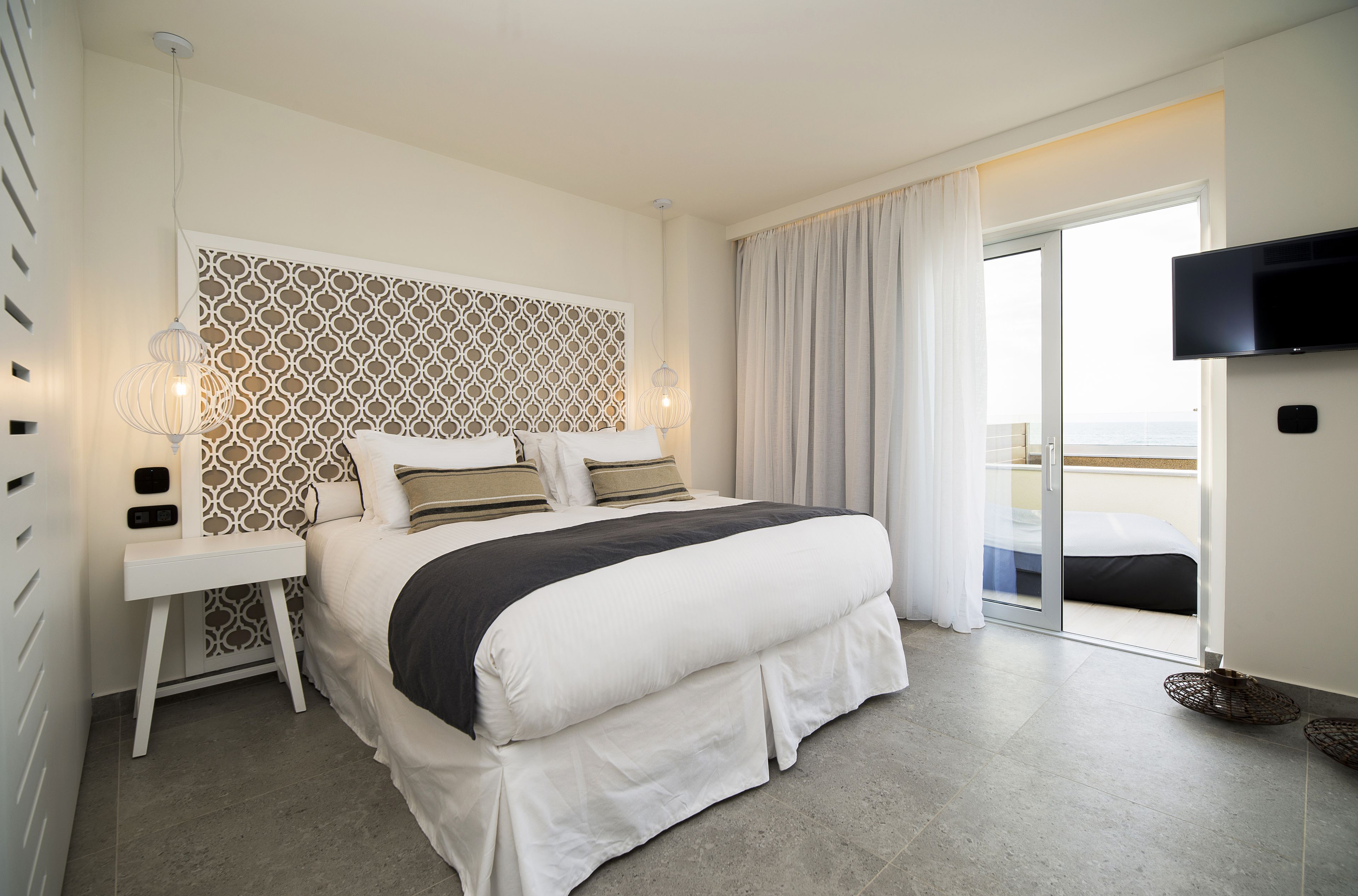Insula Alba Sea Side Resort & Spa