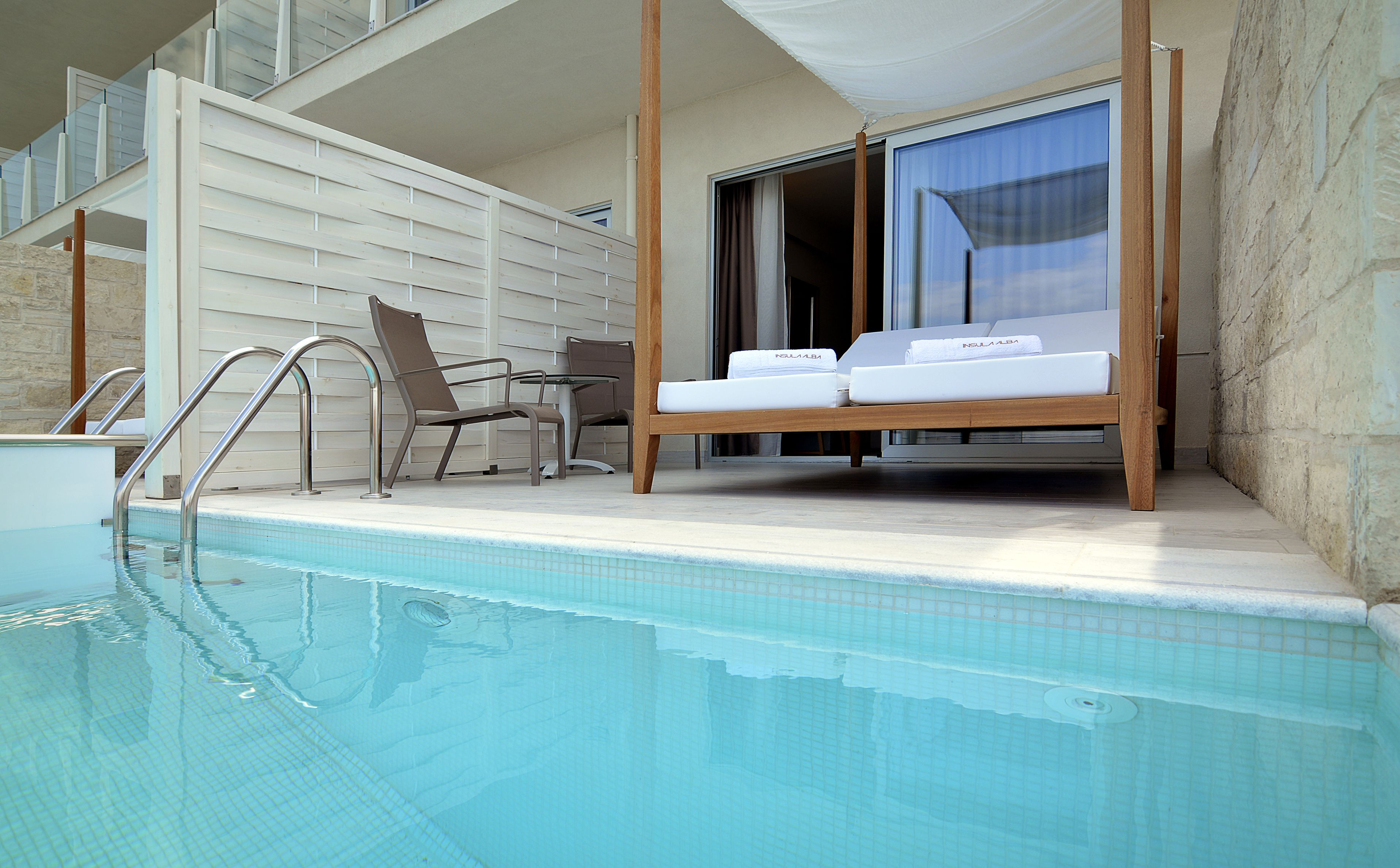 Insula Alba Sea Side Resort & Spa