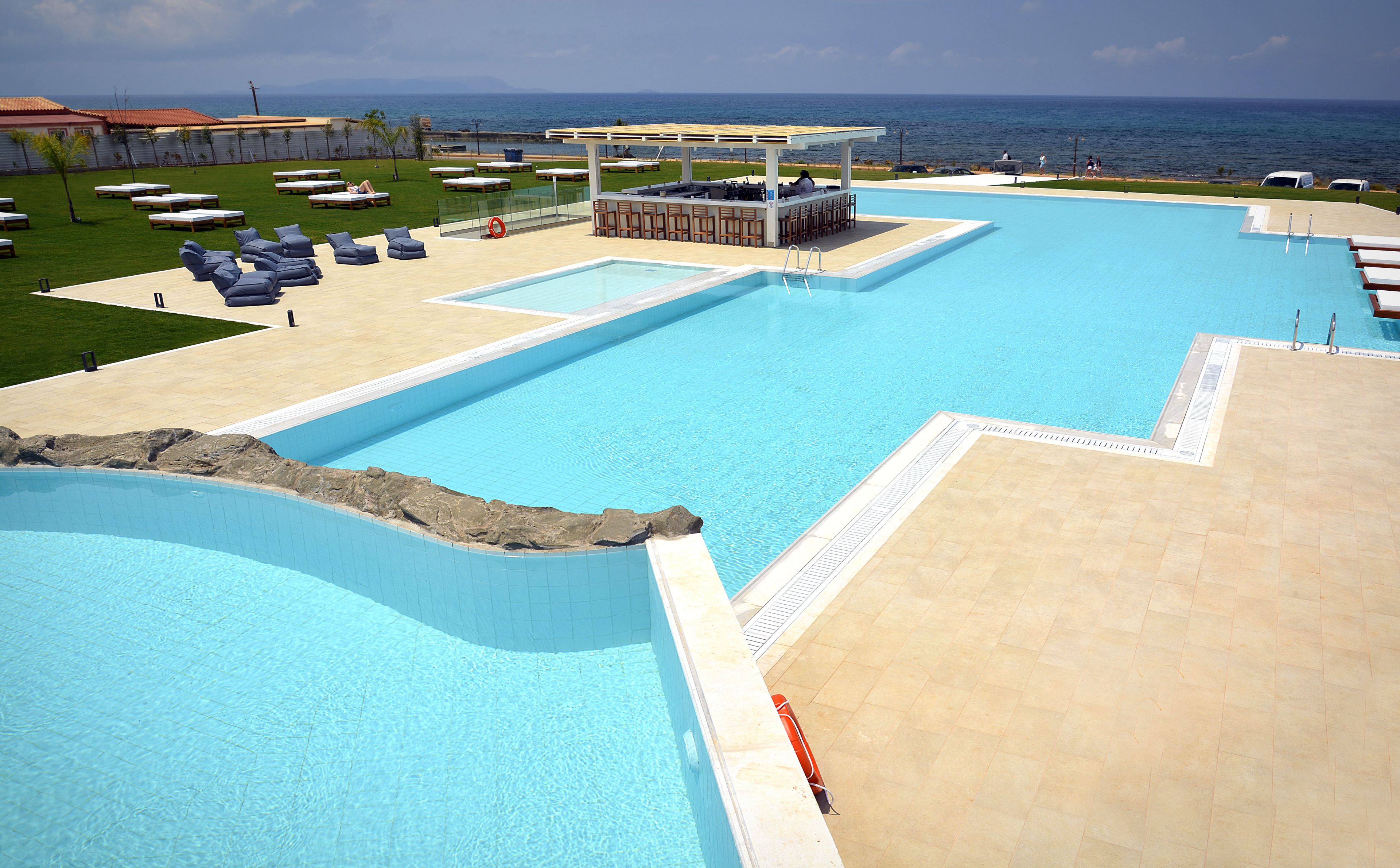 Insula Alba Sea Side Resort & Spa