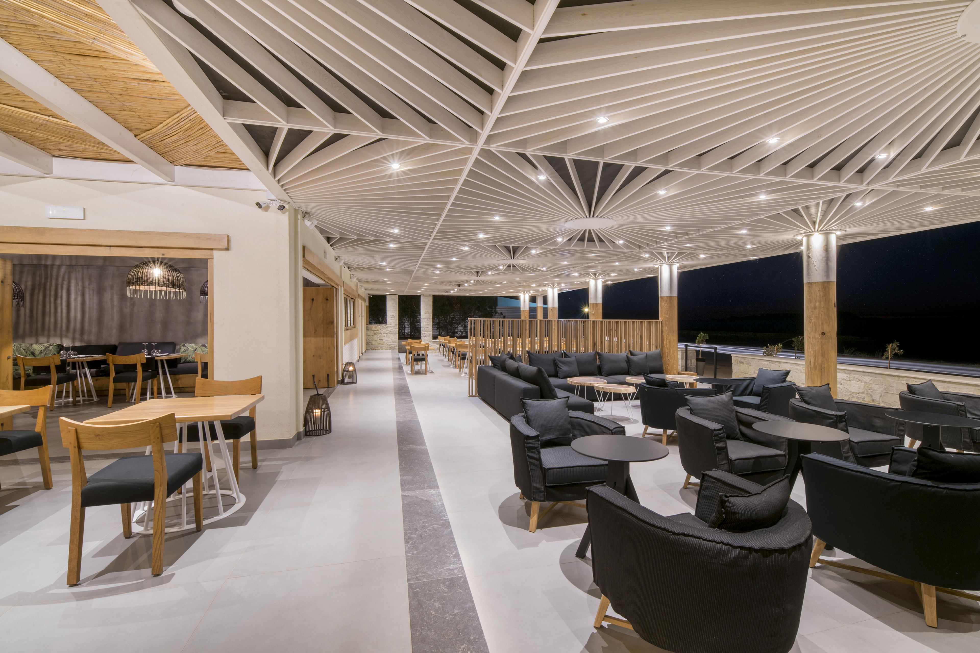 Insula Alba Sea Side Resort & Spa