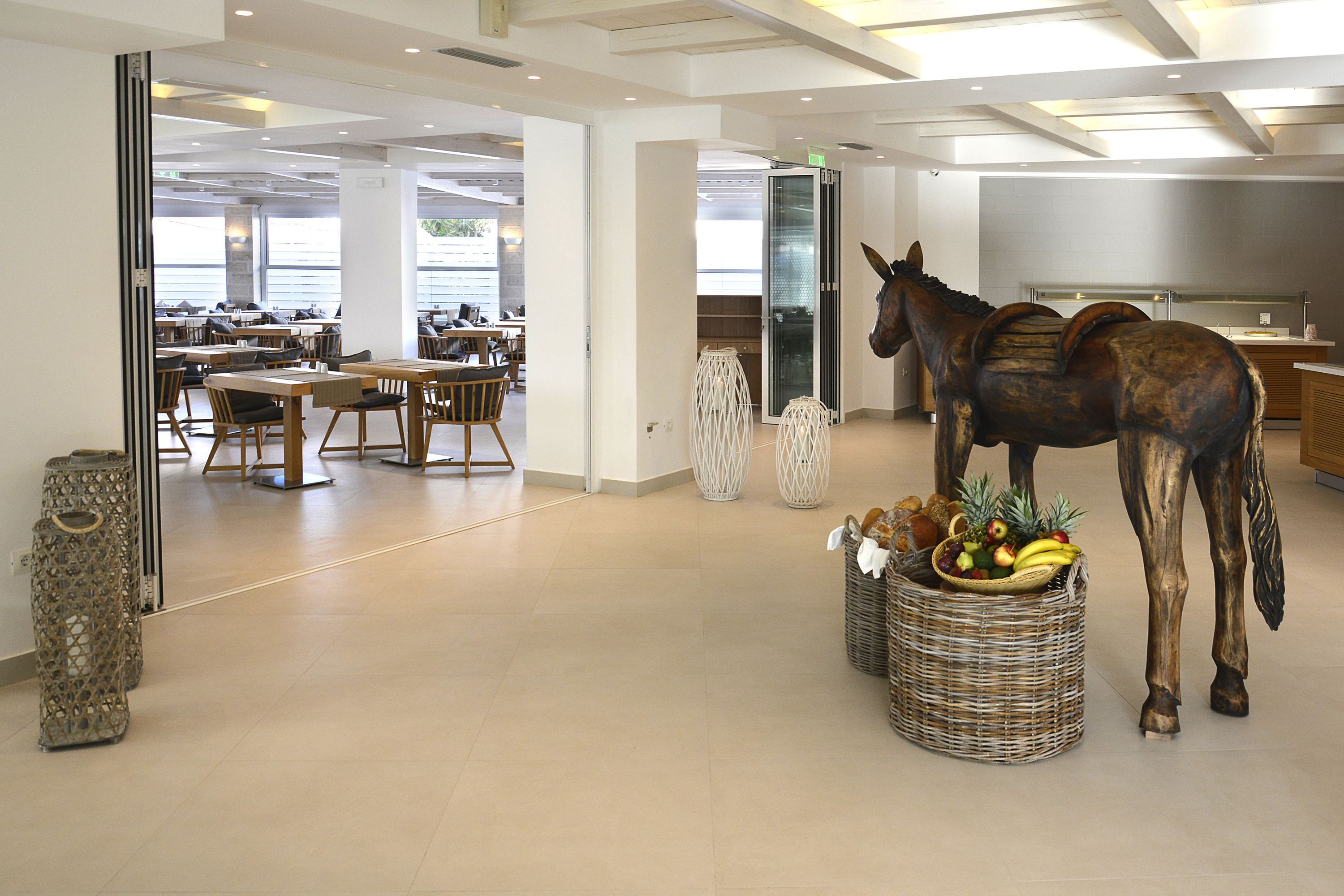 Insula Alba Sea Side Resort & Spa