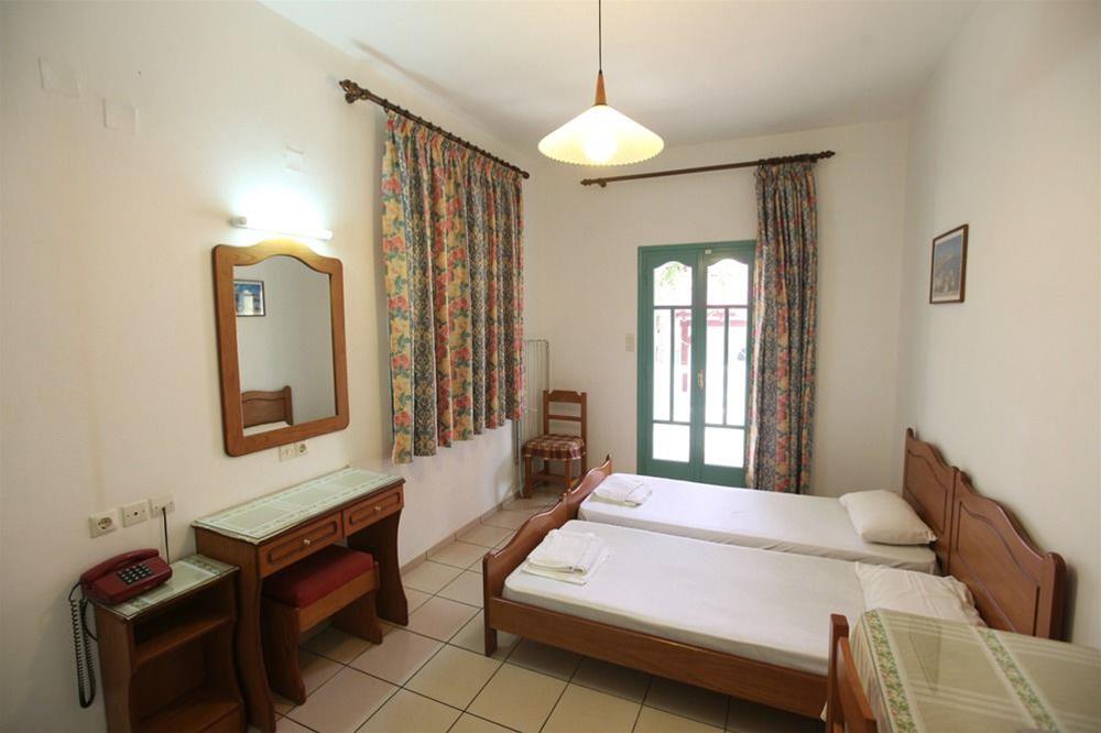 Paul Marie Hotel & Bungalows