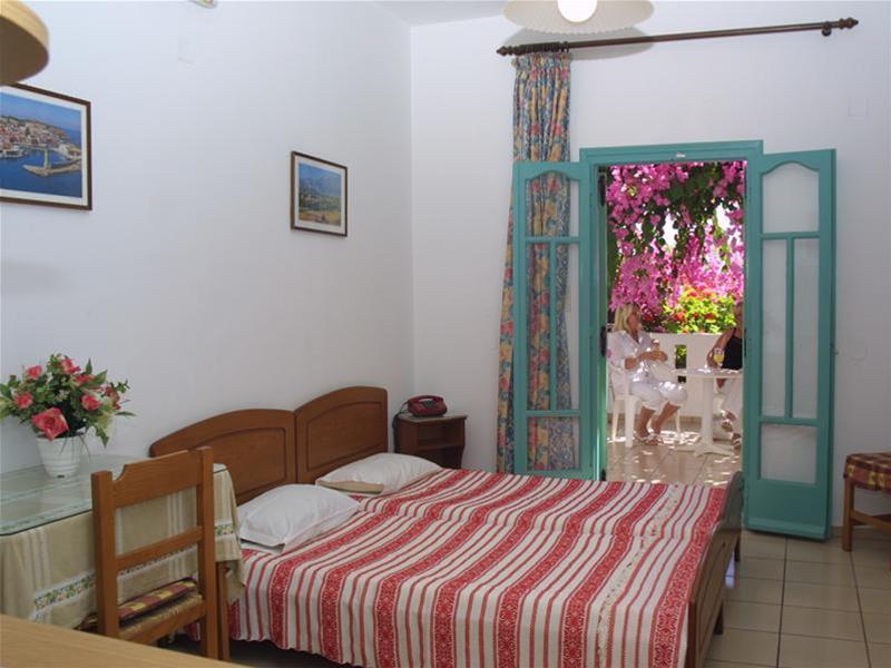 Paul Marie Hotel & Bungalows