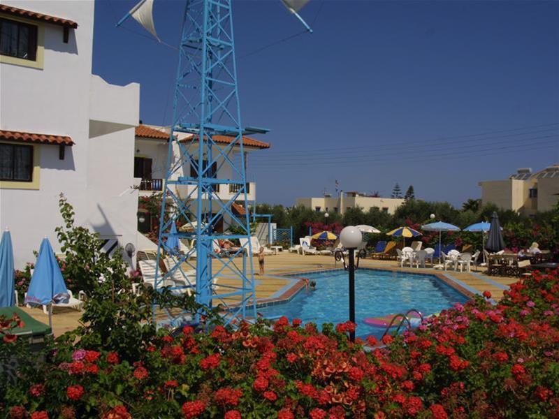 Paul Marie Hotel & Bungalows