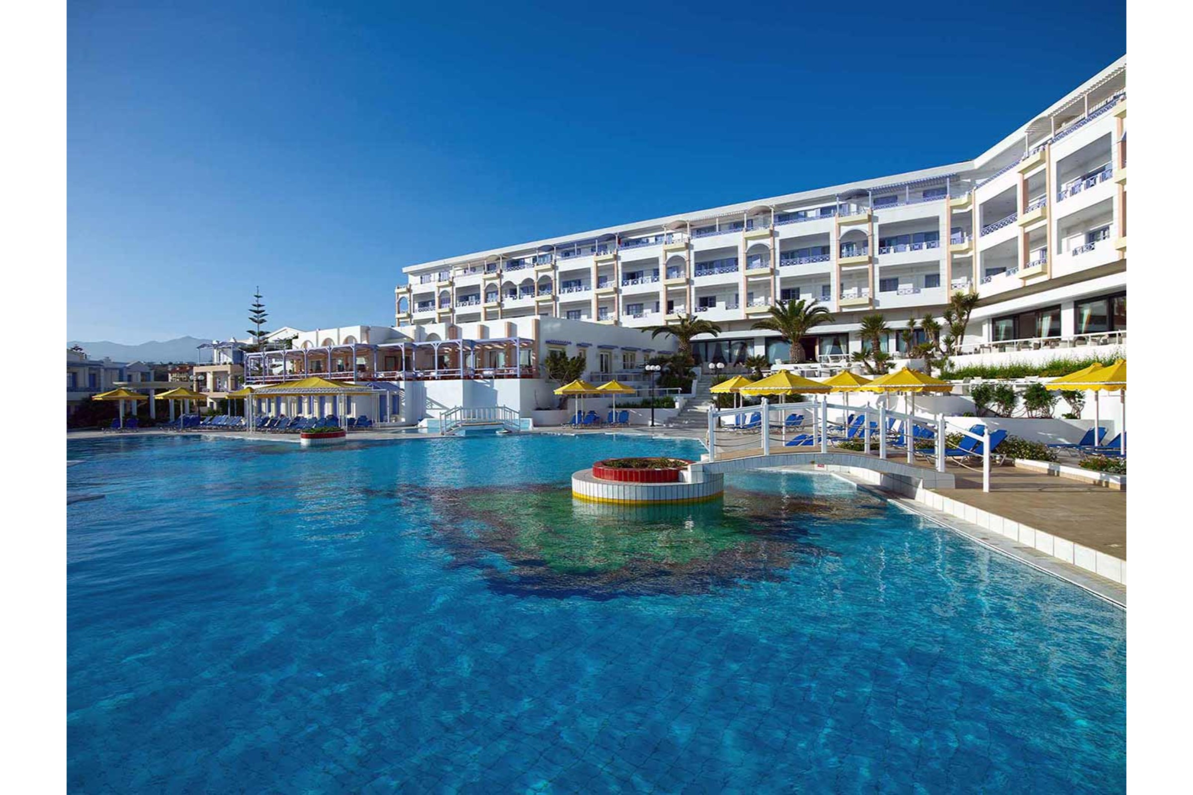 Serita Beach Hotel