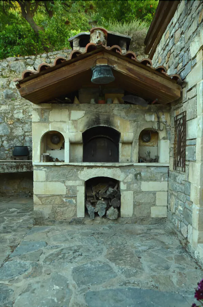 Hotel Ellinospito