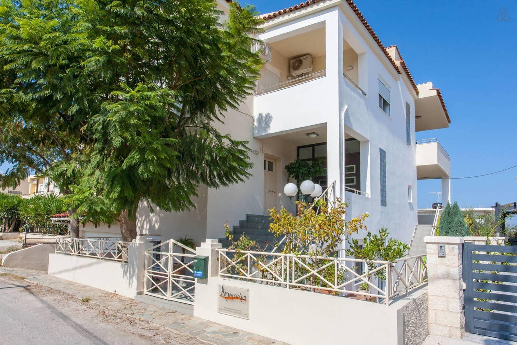 Armonia Apartments