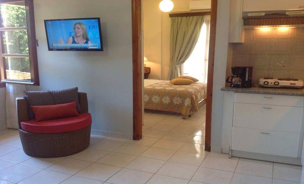 Asterias Studios Apartments