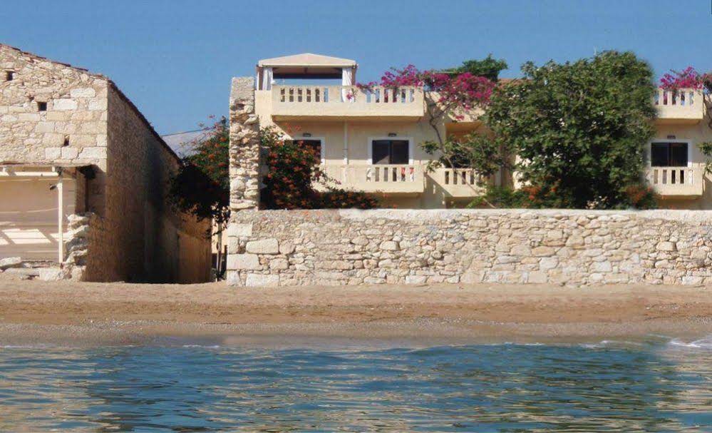 Asterias Studios Apartments