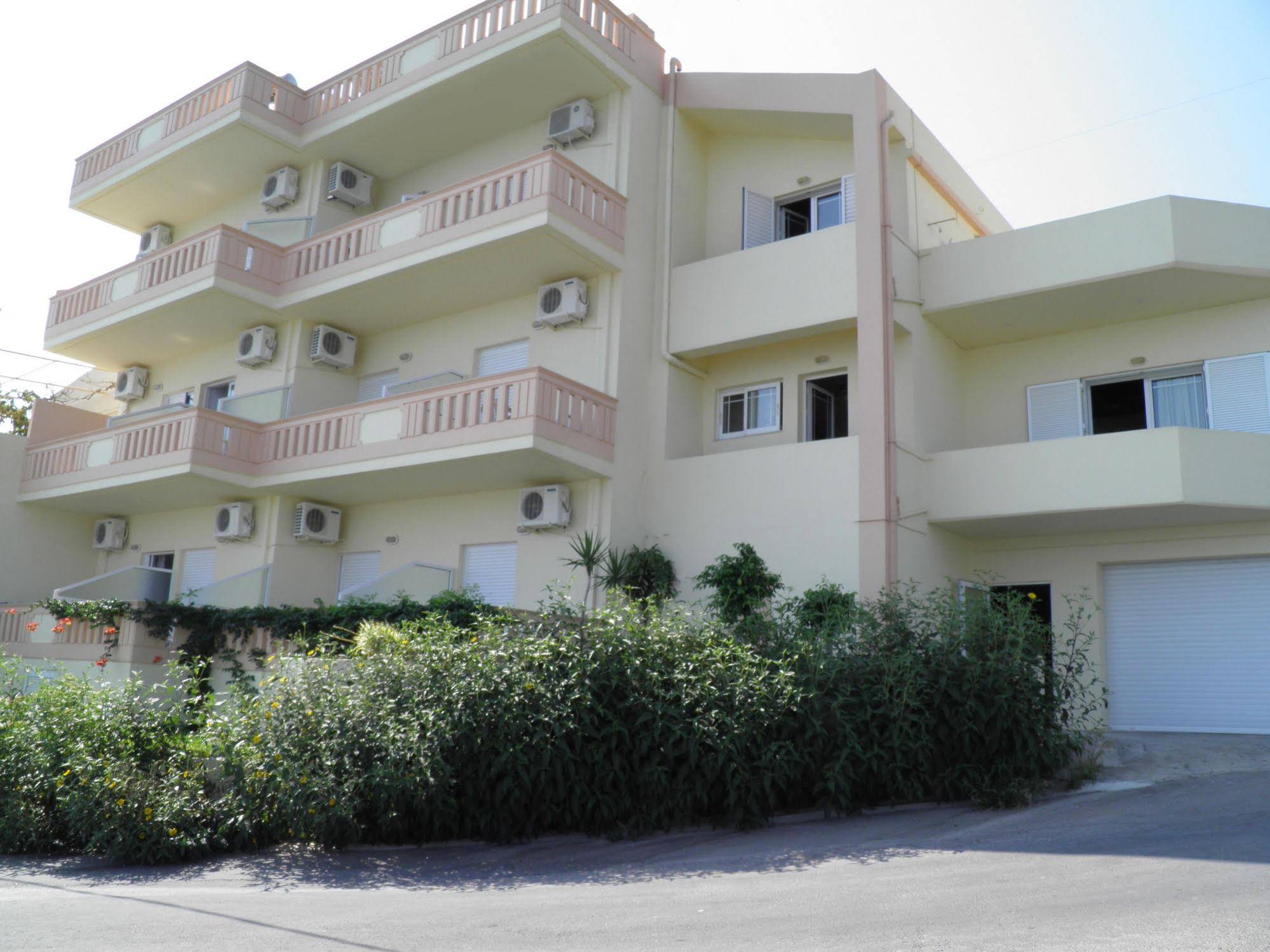 Christi Apartments
