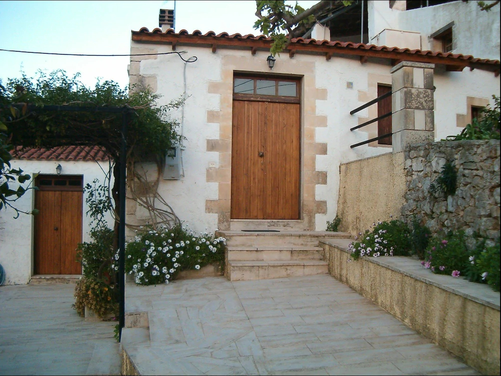 Fenareti's Houses