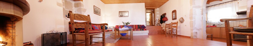 Fenareti's Houses