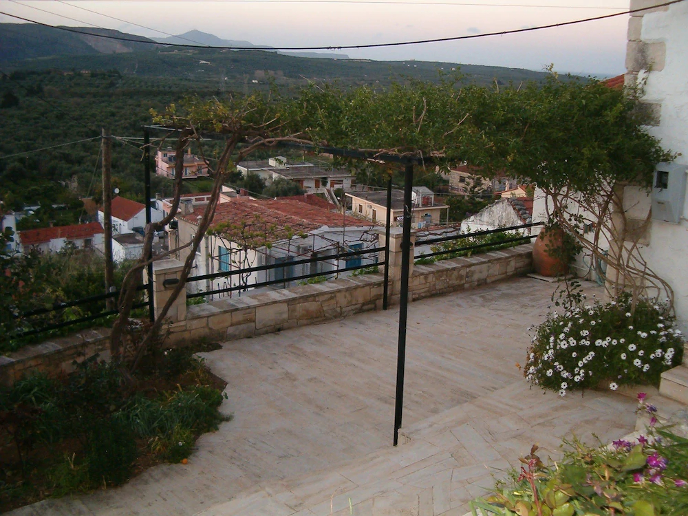 Fenareti's Houses