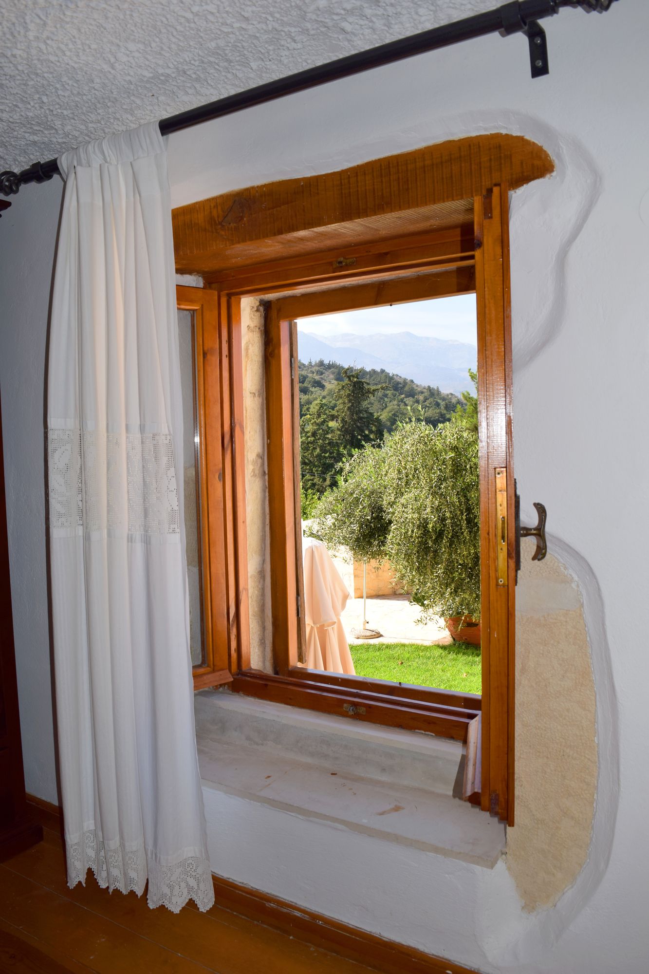 Filippou Villa - Living in Nature