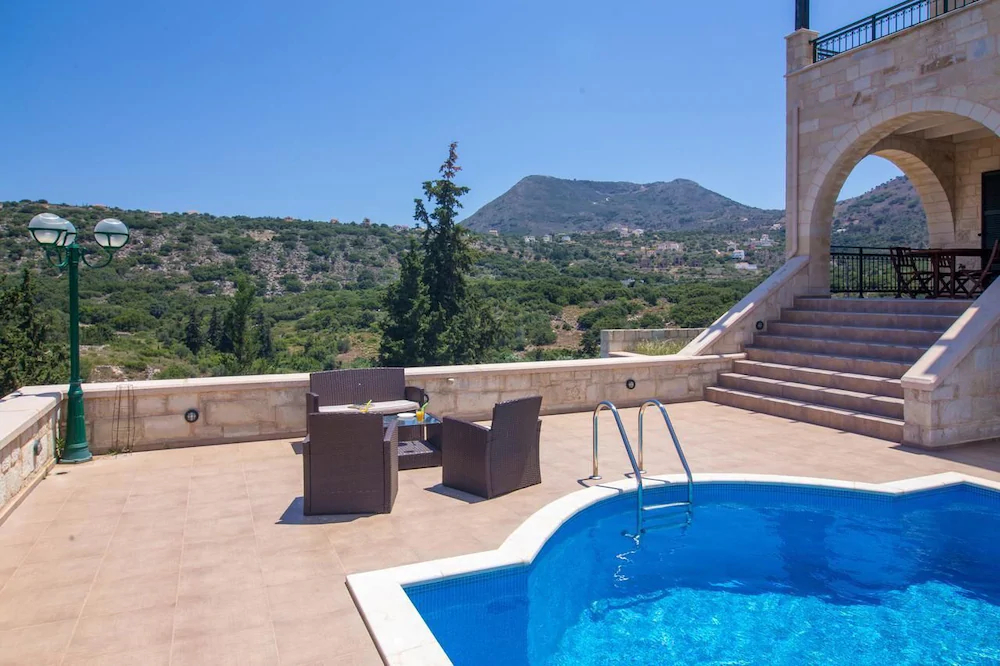 Uranus Stone Villa