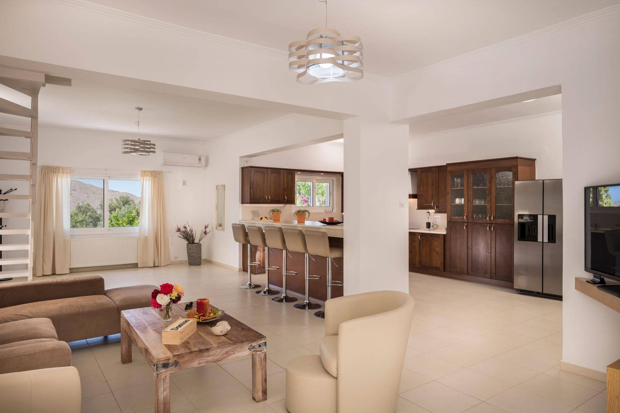 Villa Almyros
